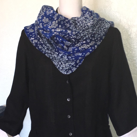 Eileen Fisher black blazer. Bust:22”, Length 24” - Picture 6 of 8